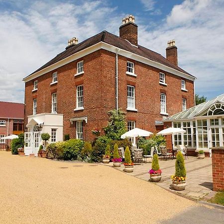 Hadley Park House Hotel Телфорд Экстерьер фото